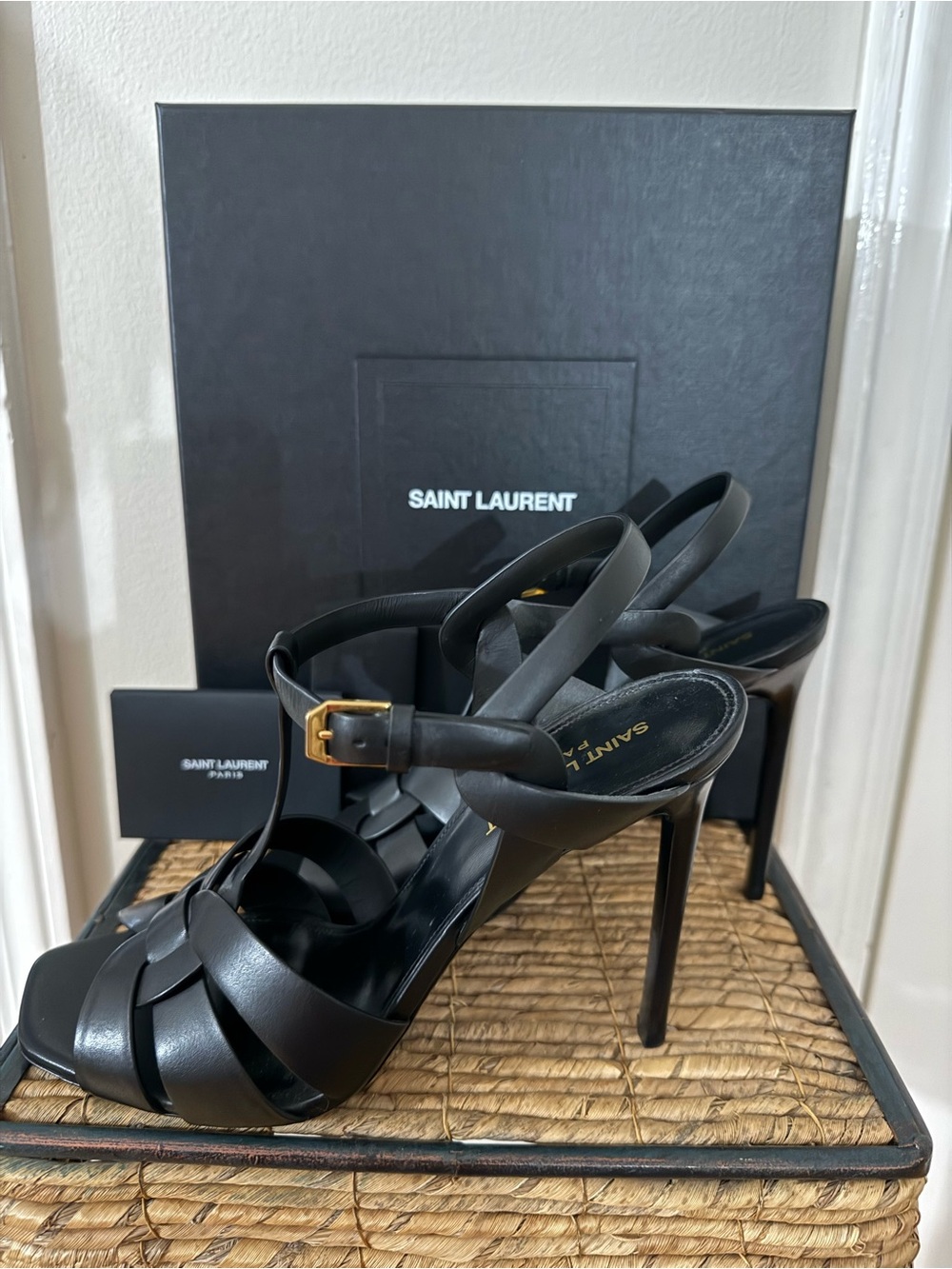 New Saint Laurent Tribute 105 Black T-strap High Heel Sandals -Size 40 - Picture 1 of 5